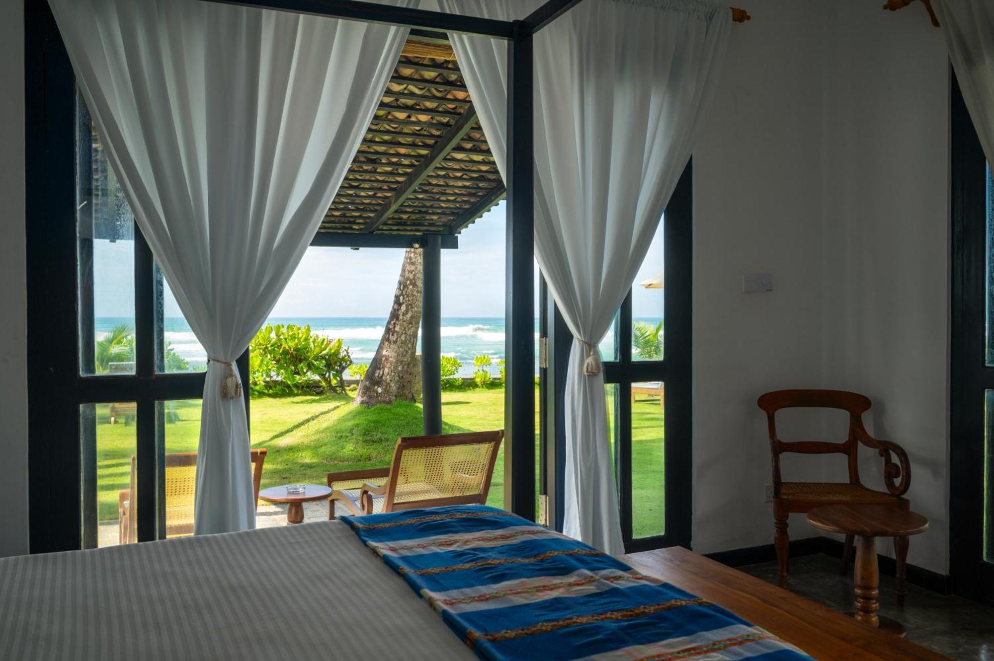 Poya Villa Ahangama Ngoại thất bức ảnh